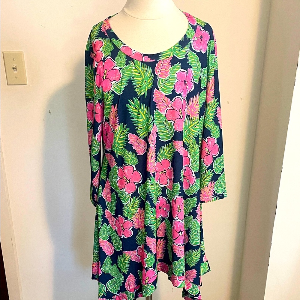 Simply Southern Vibrant Leaf Pattern Shirt